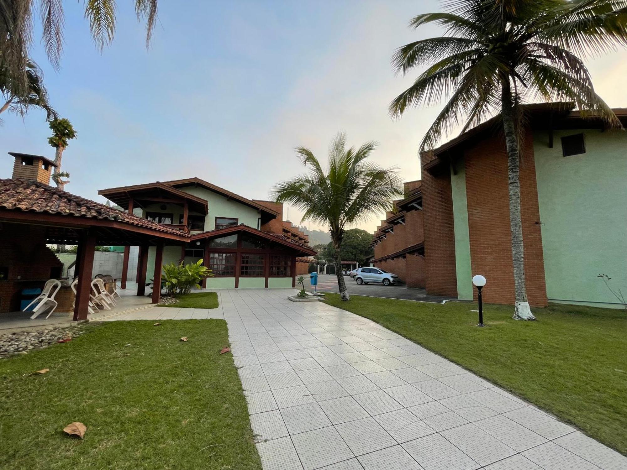 Pe Na Areia Na Praia Das Toninhas - Villagio 24 Porto Feliz อูบาตูบา ภายนอก รูปภาพ